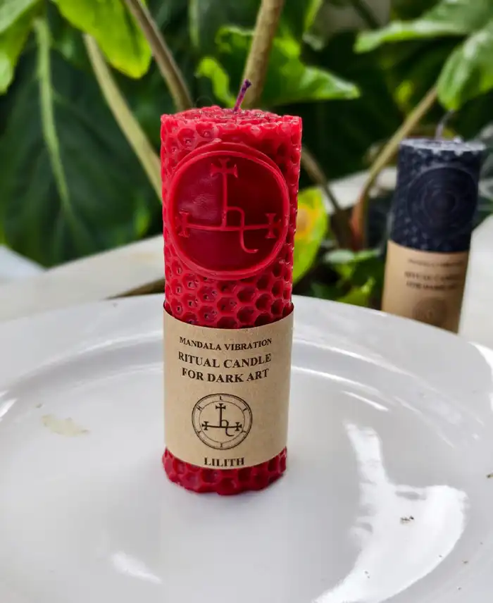 Lilith & Hecate Ritual Candle Series - Image 3